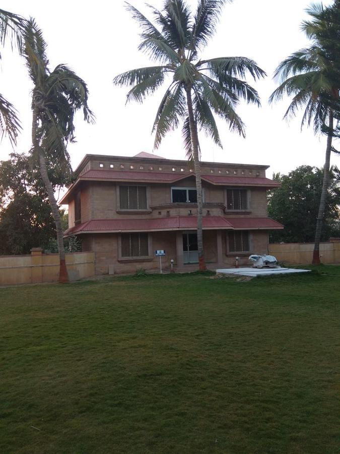 Stay Guru Resort Farm Villa Bhuj Exterior foto